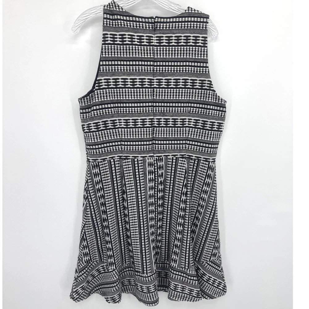 seersucker dress women's V-Neck Flutter Sleeve Maxi BLUE IKAT PRINT / XS / CAB2324R Nella Dress Lined bodice with front Surgicel Absorbable Hemostat Dressing Size::4XL